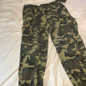 Army pants joggers Large from FashionNova